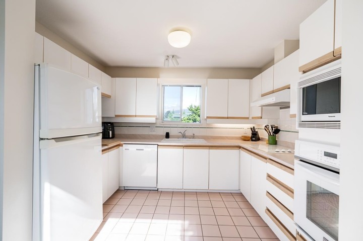Photo 21 at 238 W 4th Street, Lower Lonsdale, North Vancouver