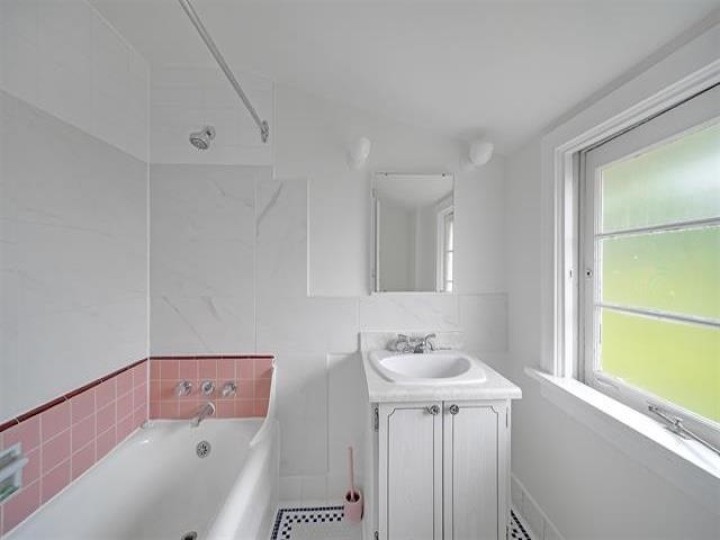 Photo 10 at 5030 Blenheim Street, MacKenzie Heights, Vancouver West