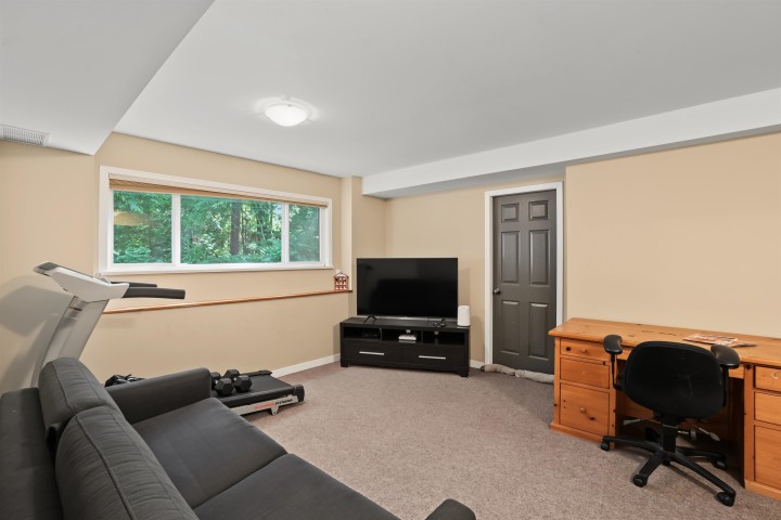 Photo 17 at 3381 William Avenue, North Vancouver
