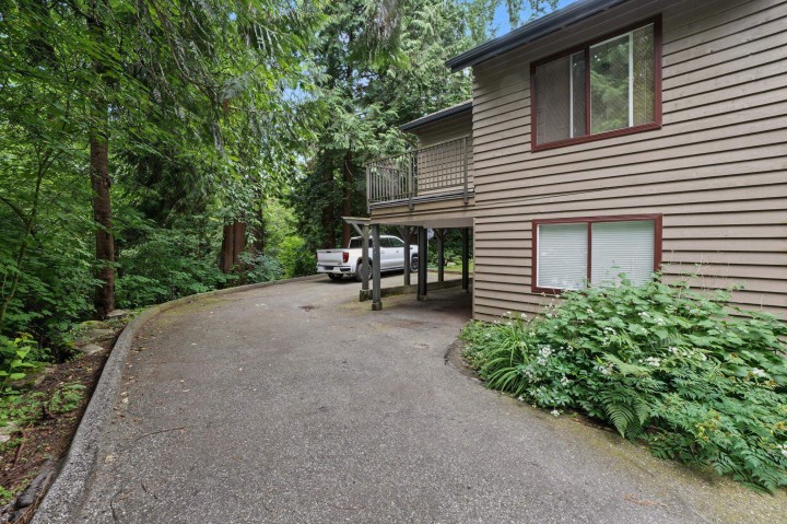 Photo 4 at 3381 William Avenue, North Vancouver