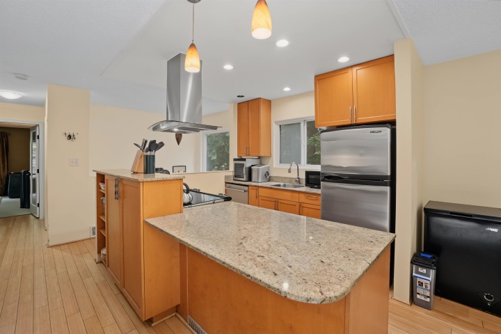 Photo 8 at 3381 William Avenue, North Vancouver