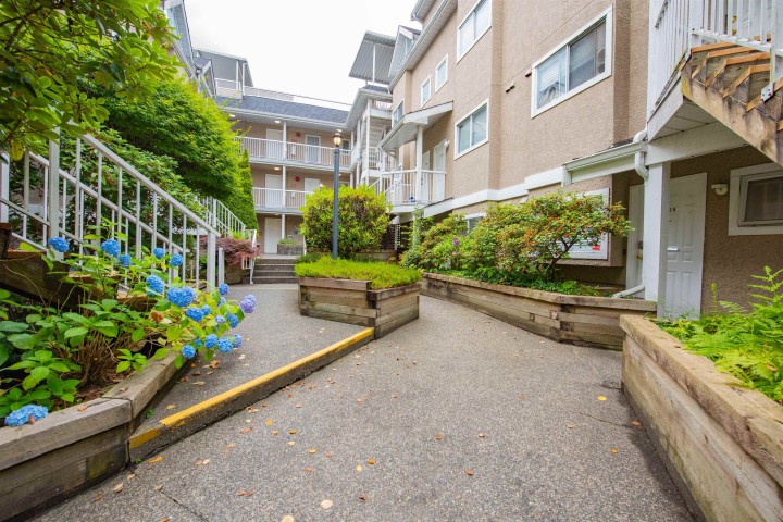 Photo 23 at 202 - 3683 Wellington Avenue, Collingwood VE, Vancouver East