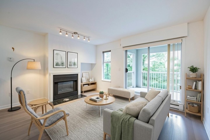 Photo 5 at 202 - 3683 Wellington Avenue, Collingwood VE, Vancouver East