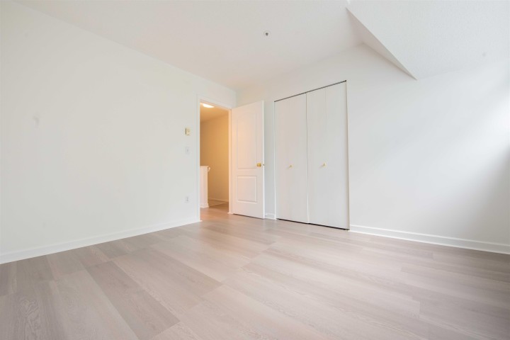 Photo 14 at 202 - 3683 Wellington Avenue, Collingwood VE, Vancouver East