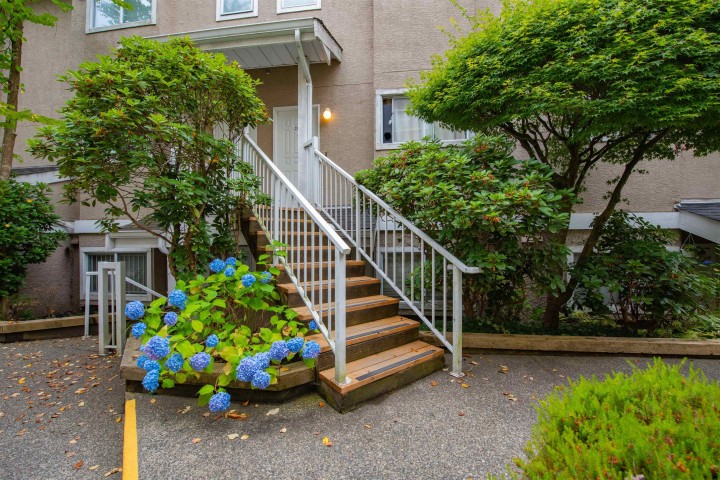 Photo 21 at 202 - 3683 Wellington Avenue, Collingwood VE, Vancouver East