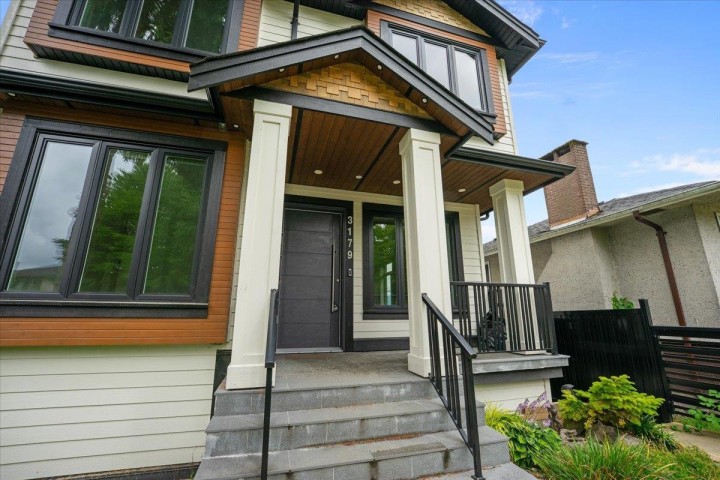 Photo 2 at 3179 E 16th Avenue, Renfrew Heights, Vancouver East