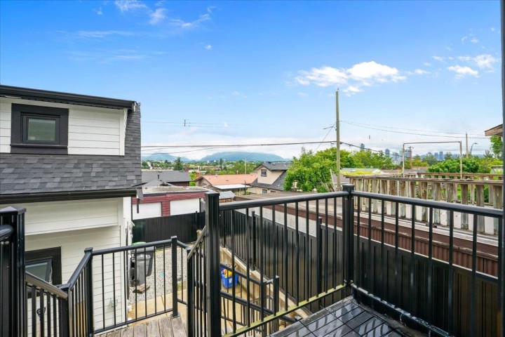 Photo 37 at 3179 E 16th Avenue, Renfrew Heights, Vancouver East