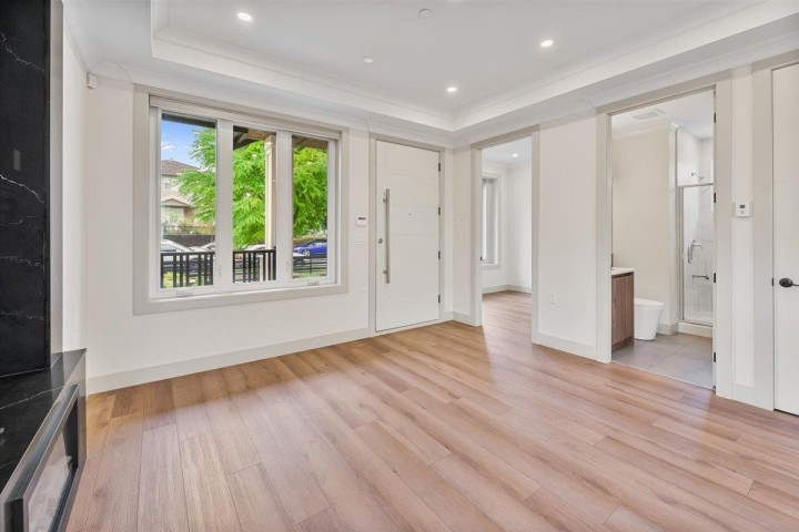 Photo 11 at 3179 E 16th Avenue, Renfrew Heights, Vancouver East