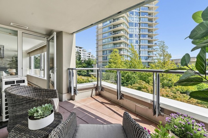 Photo 15 at 306 - 1383 Marinaside Crescent, Yaletown, Vancouver West