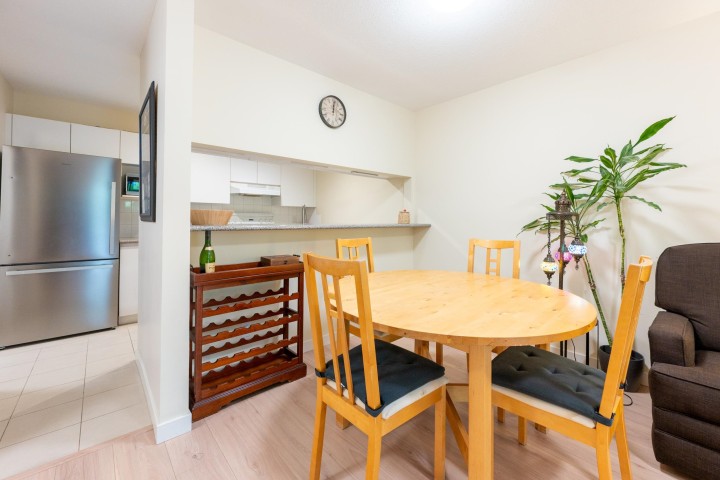 Photo 8 at 1 - 1386 W 6th Avenue, Fairview VW, Vancouver West