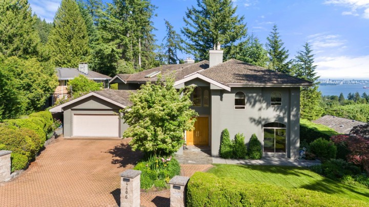 Photo 1 at 4406 Woodpark Road, West Vancouver