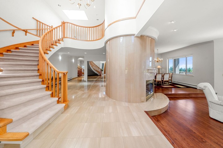 Photo 5 at 4406 Woodpark Road, West Vancouver