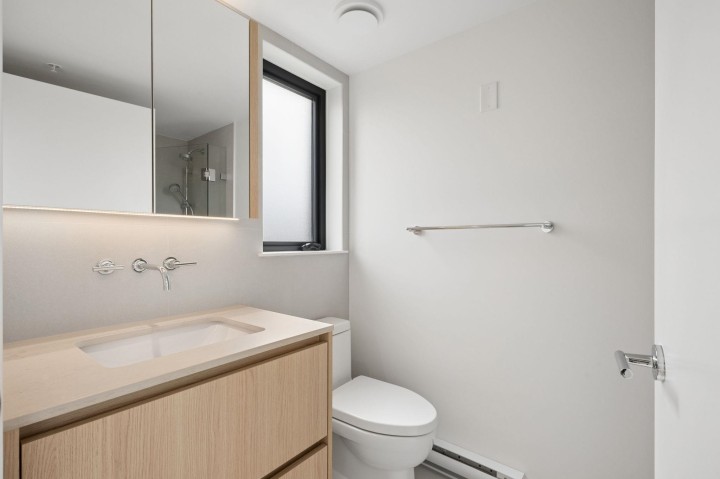 Photo 18 at 221 - 2820 Nanaimo Street, Renfrew Heights, Vancouver East