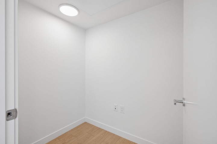 Photo 15 at 221 - 2820 Nanaimo Street, Renfrew Heights, Vancouver East