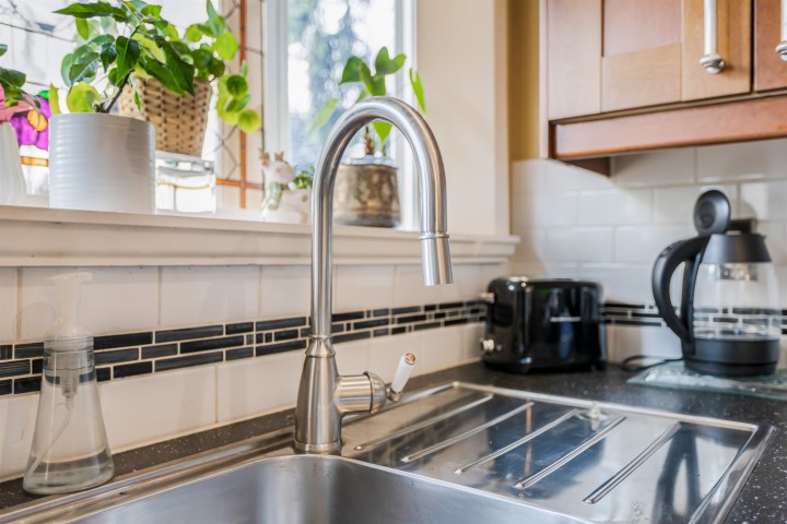 Photo 13 at 3732 W 2nd Avenue, Point Grey, Vancouver West