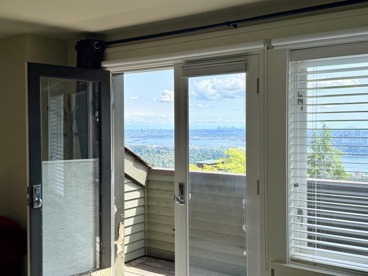 Photo 37 at 2276 Boulder Court, Whitby Estates, West Vancouver