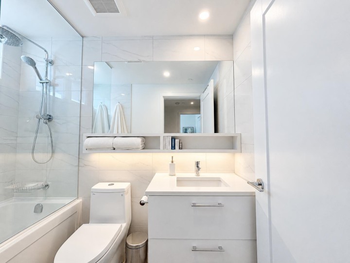 Photo 9 at 304 - 5693 Elizabeth Street, Cambie, Vancouver West