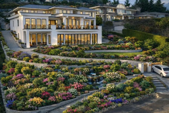 Photo 1 at 835 Farmleigh Road, British Properties, West Vancouver