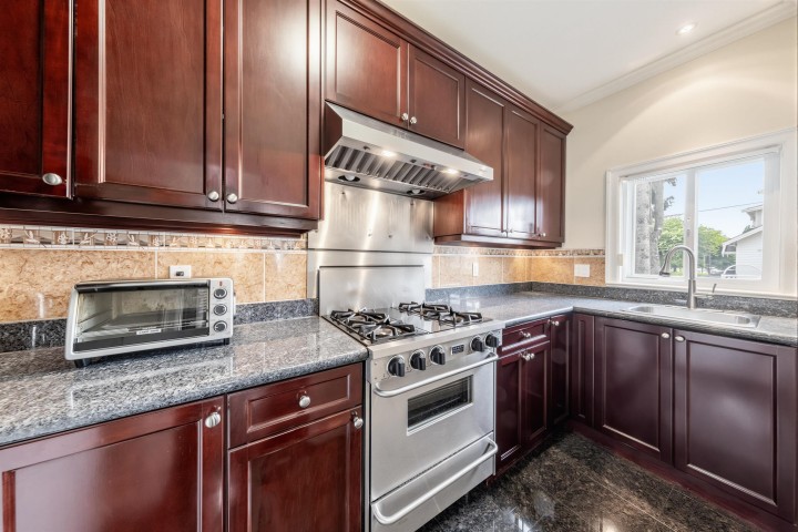 Photo 12 at 6899 Fleming Street, Knight, Vancouver East