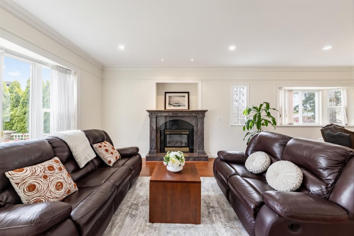 Photo 3 at 6899 Fleming Street, Knight, Vancouver East