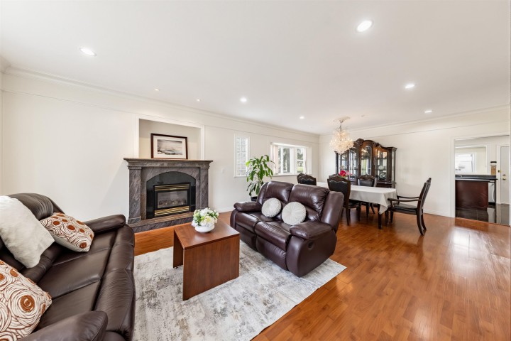 Photo 4 at 6899 Fleming Street, Knight, Vancouver East
