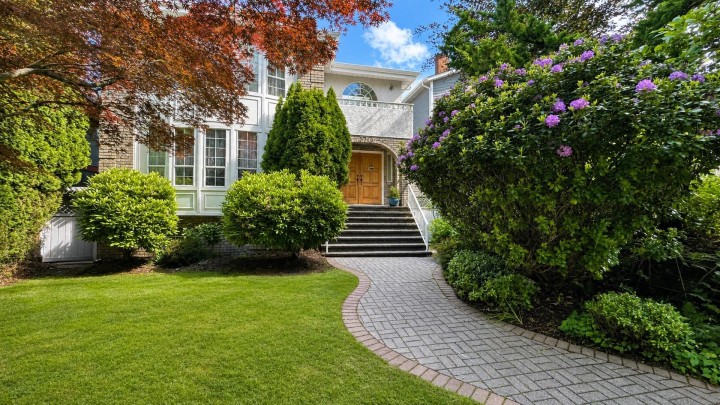 Photo 1 at 3713 W 31st Avenue, Dunbar, Vancouver West