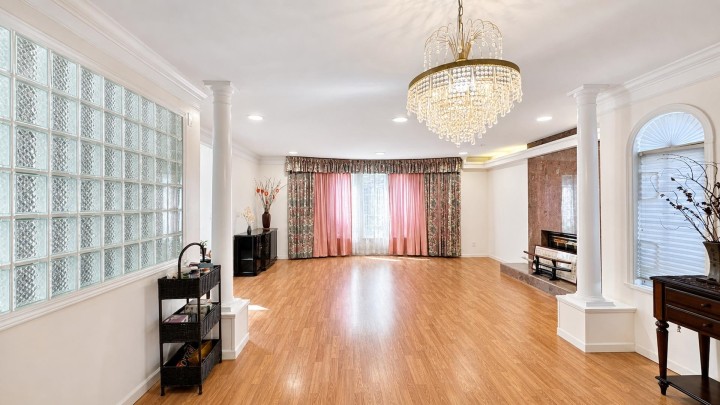 Photo 10 at 3713 W 31st Avenue, Dunbar, Vancouver West