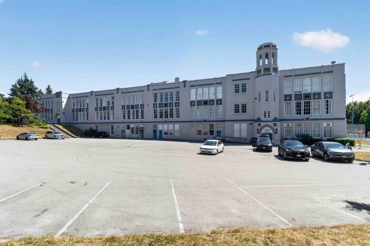 Photo 2 at 2063 W 37th Avenue, Quilchena, Vancouver West
