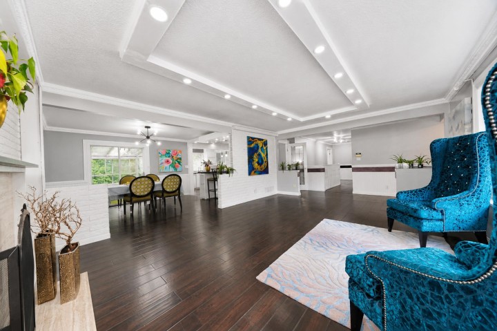 Photo 7 at 4380 Woodcrest Road, West Vancouver