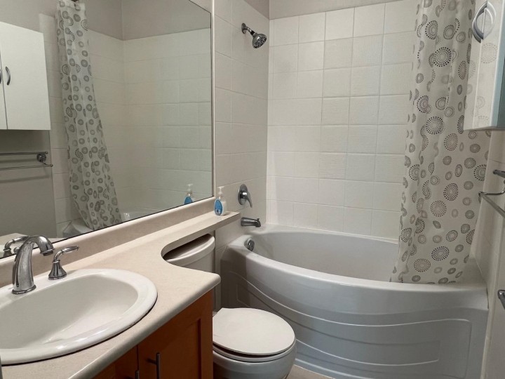 Photo 8 at 425 - 2083 W 33rd Avenue, Quilchena, Vancouver West