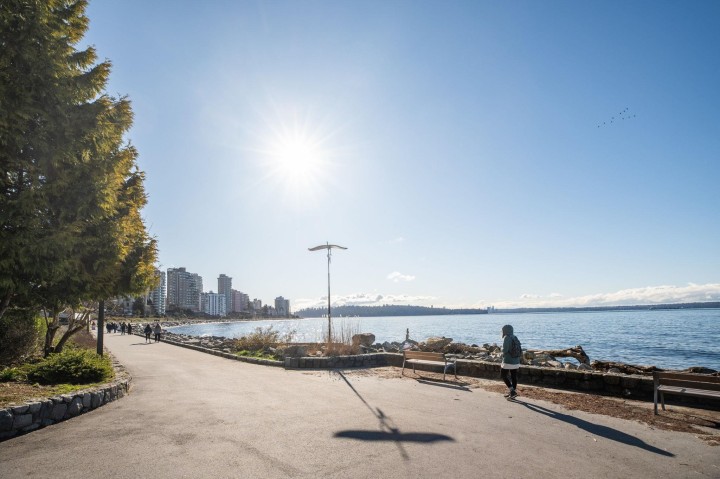 Photo 35 at 807 - 150 24th Street, Dundarave, West Vancouver