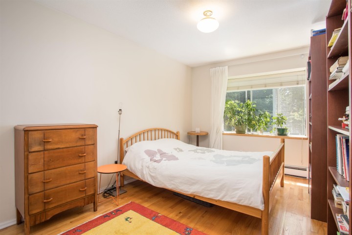 Photo 3 at 2945 W 12th Avenue, Kitsilano, Vancouver West