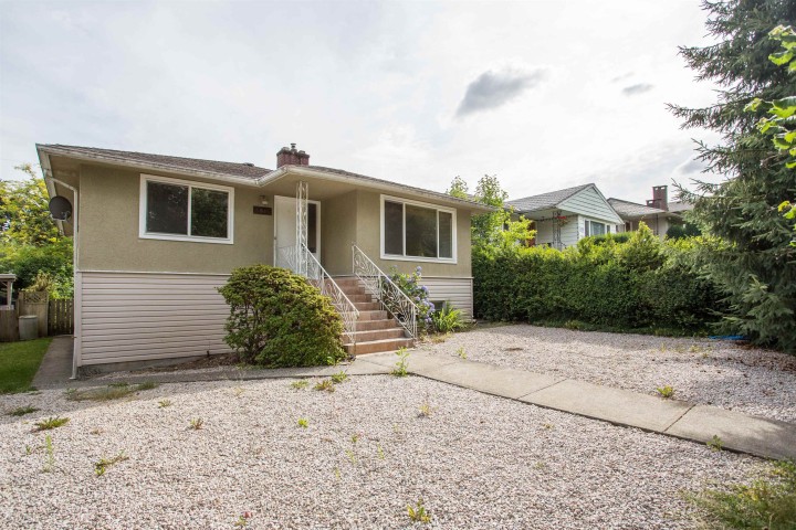 Photo 2 at 2536 E 29th Avenue, Collingwood VE, Vancouver East