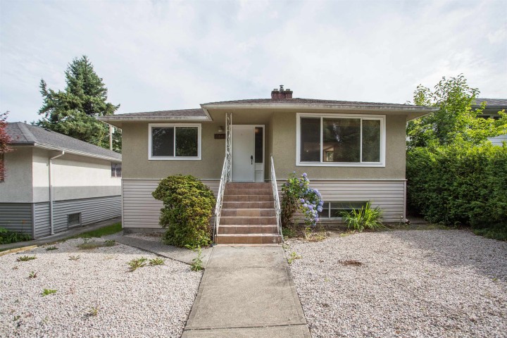 Photo 1 at 2536 E 29th Avenue, Collingwood VE, Vancouver East