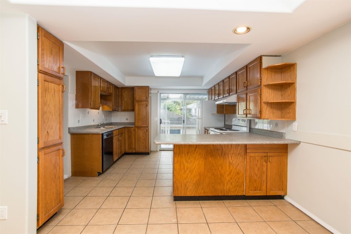 Photo 9 at 2536 E 29th Avenue, Collingwood VE, Vancouver East