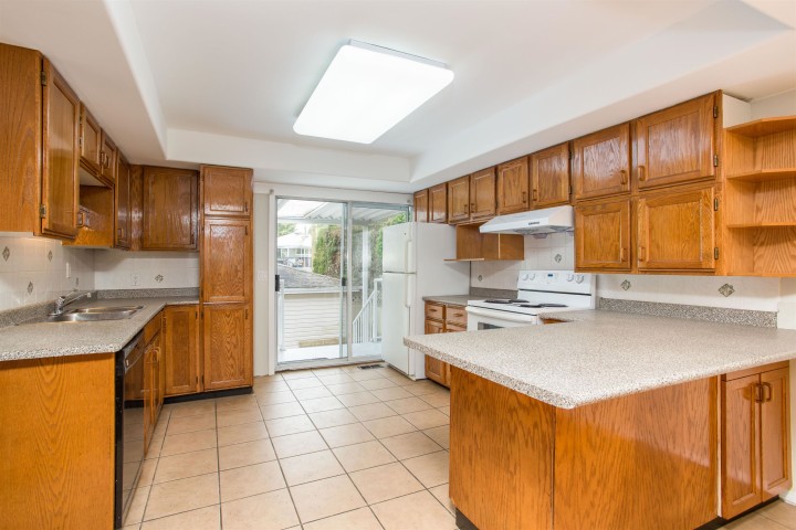 Photo 10 at 2536 E 29th Avenue, Collingwood VE, Vancouver East