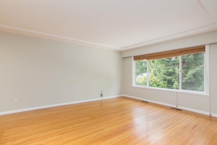 Photo 4 at 2536 E 29th Avenue, Collingwood VE, Vancouver East