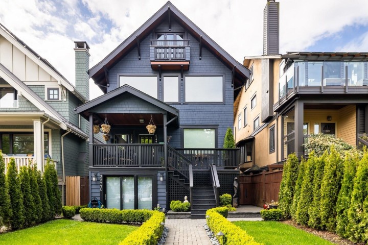 Photo 1 at 3240 W 1st Avenue, Kitsilano, Vancouver West