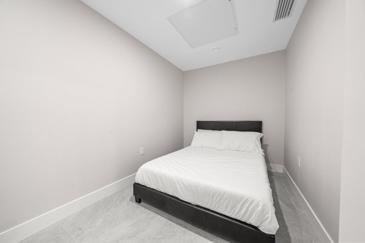 Photo 11 at 130 W Woodstock Avenue, Cambie, Vancouver West