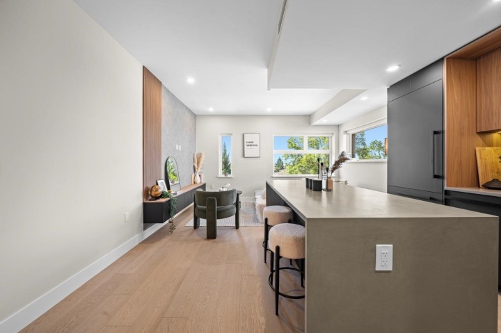 Photo 9 at 5 - 128 W Woodstock Avenue, Cambie, Vancouver West