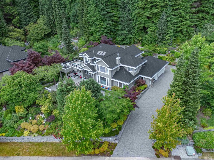 Photo 2 at 4115 E Braemar Road, Braemar, North Vancouver