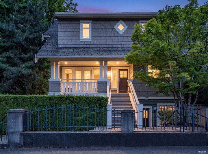 Photo 1 at 2459 W 39th Avenue, Kerrisdale, Vancouver West