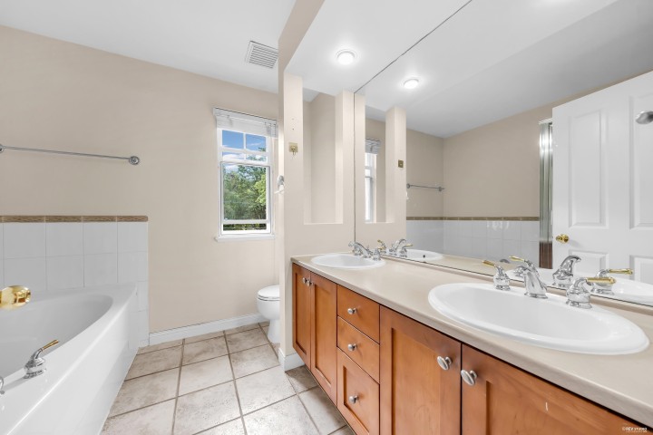 Photo 20 at 2459 W 39th Avenue, Kerrisdale, Vancouver West