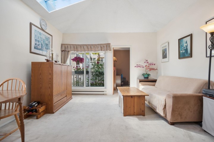 Photo 4 at 305 - 1545 E 2nd Avenue, Grandview Woodland, Vancouver East