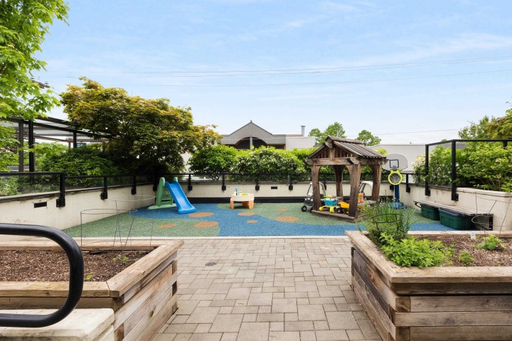 Photo 30 at 309 - 2477 Carolina Street, Vancouver East