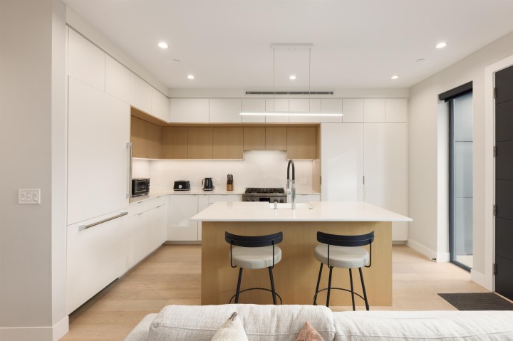 Photo 12 at 2939 W 15th Avenue, Kitsilano, Vancouver West