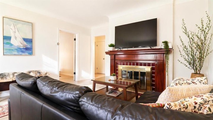 Photo 3 at 5231 Culloden Street, Knight, Vancouver East