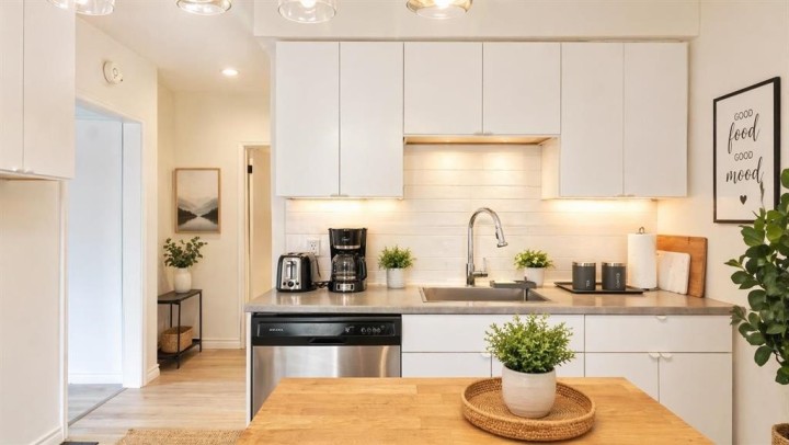 Photo 9 at 5231 Culloden Street, Knight, Vancouver East