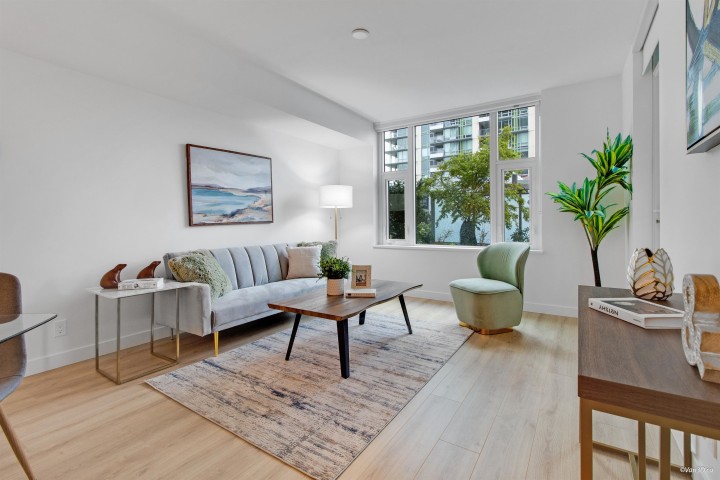 Photo 1 at 306 - 1500 Fern Street, Lynnmour, North Vancouver