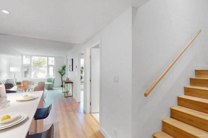 Photo 9 at 306 - 1500 Fern Street, Lynnmour, North Vancouver